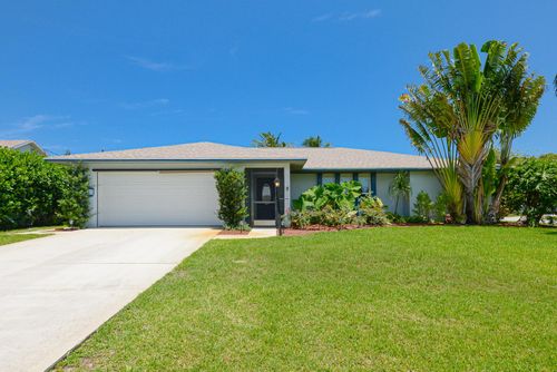 2301 Se Patio Cir, Port St Lucie, FL, 34952-6549 | Card Image