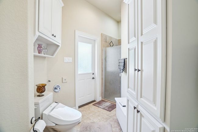 20646 Wahl Ln, House other with 5 bedrooms, 6 bathrooms and null parking in Garden Ridge TX | Image 59