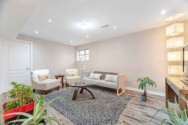 458 Pozbou Cres, House other with 6 bedrooms, 4 bathrooms and 2 parking in Milton ON | Image 37