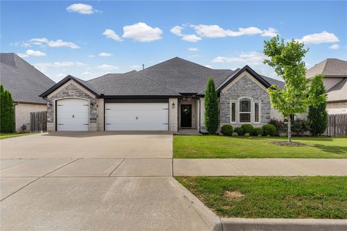 1160 Elizabeth Dr, Bentonville, AR, 72713-3072 | Card Image