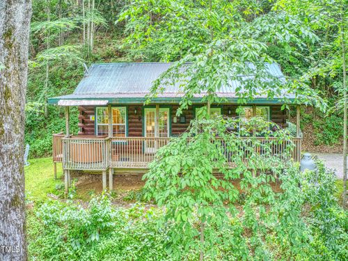 148 Clover Leaf Dr, Maggie Valley, NC, 28751-0045 | Card Image