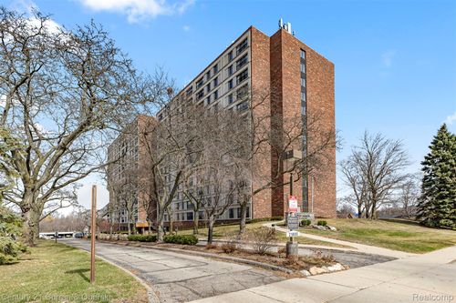 apt-618-21800 Morley Ave, Dearborn, MI, 48124-2345 | Card Image