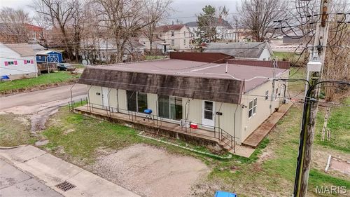 401 W Rolla Rd, Salem, MO, 65560-1265 | Card Image
