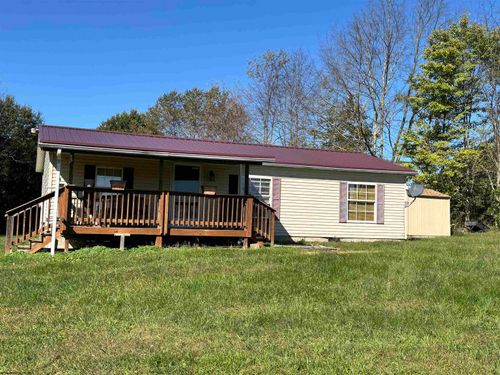 142 Mountain View Ln, Philippi, WV, 26416-8498 | Card Image