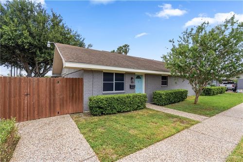1111 Wisteria Ave, McAllen, TX, 78504-3584 | Card Image