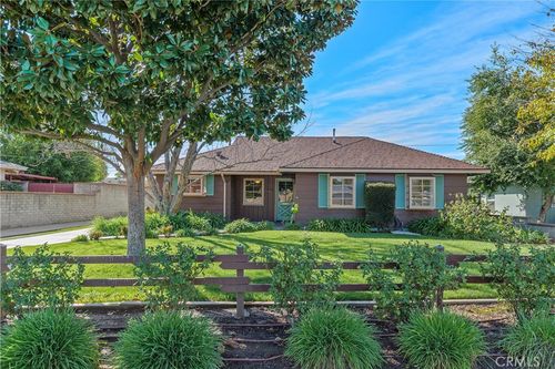 6735 De Anza, Riverside, CA, 92506 | Card Image