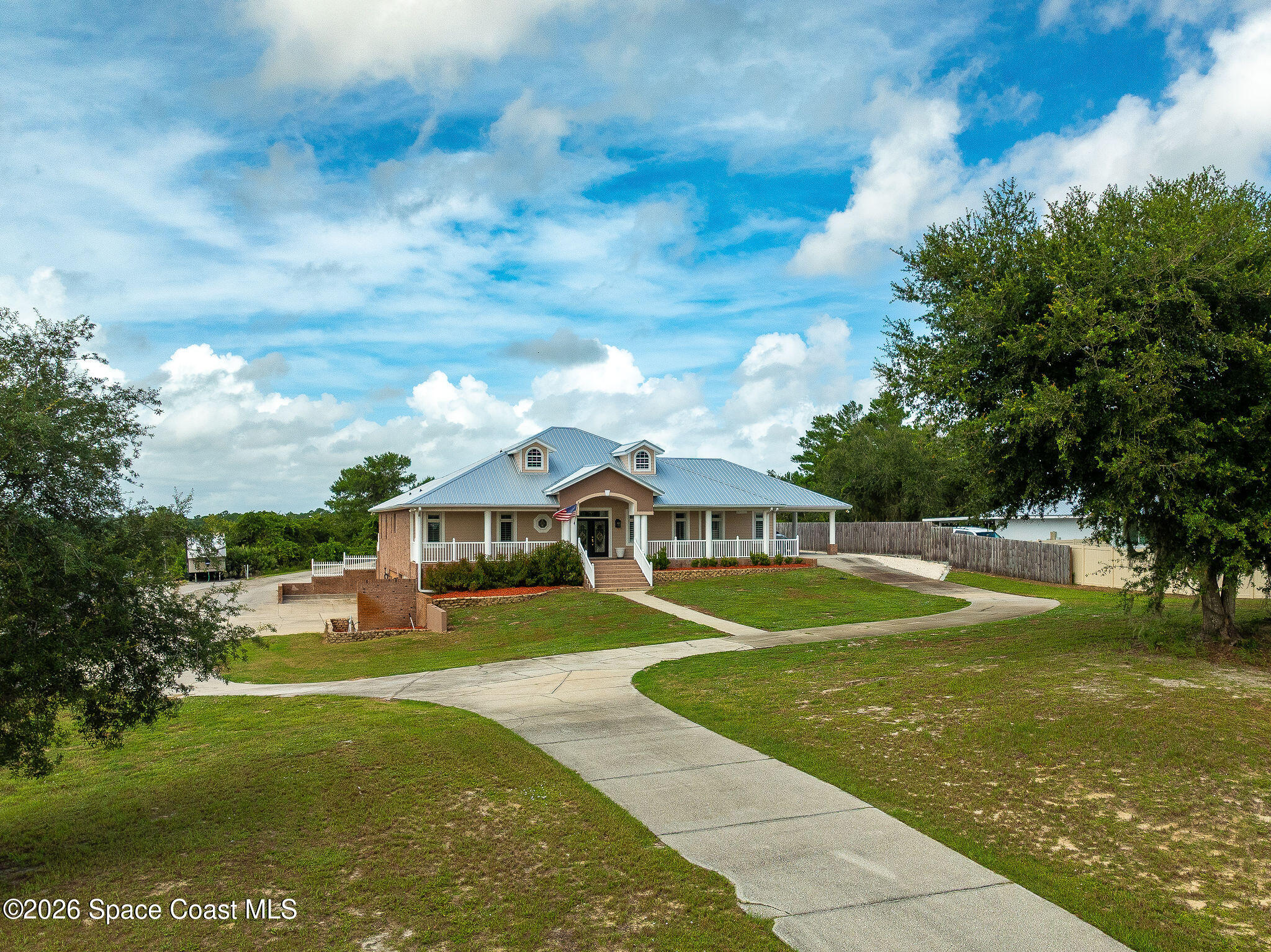 Residential in Mims