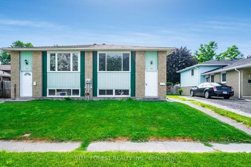 69 Bridle-Path Rd, Wallaceburg, ON, N8A4Y2 | Card Image