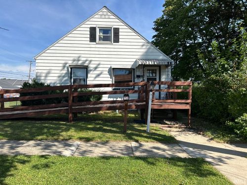 121 Franklin Ave, Plymouth, IN, 46563-1223 | Card Image