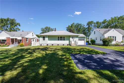 51 Century Drive, West Seneca, NY, 14224 | Card Image