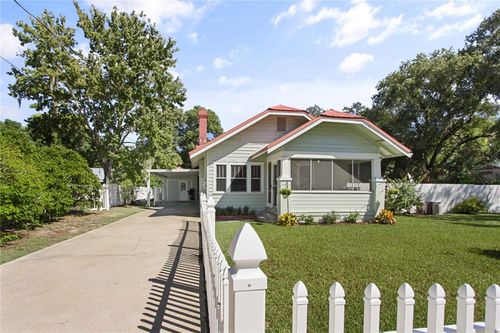 1317 E 2nd Ave, MOUNT DORA, FL, 32757-5813 | Card Image