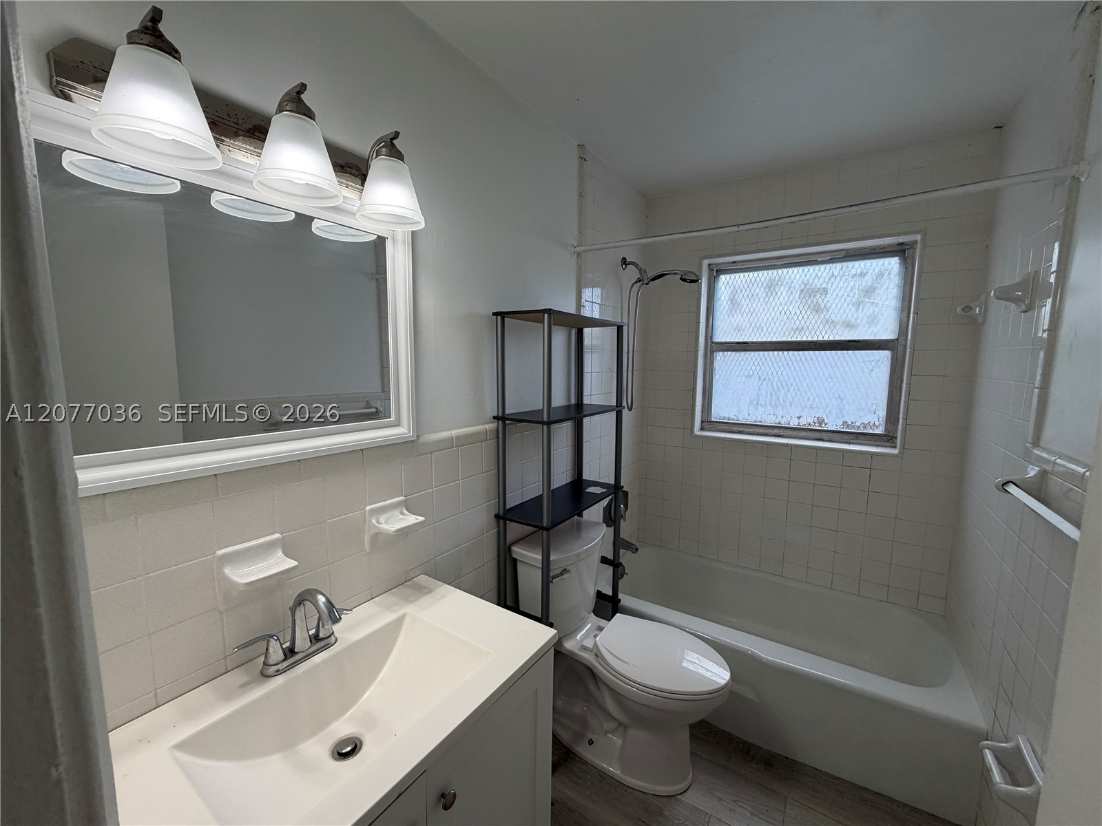 Residential Lease in Riviera Beach 3