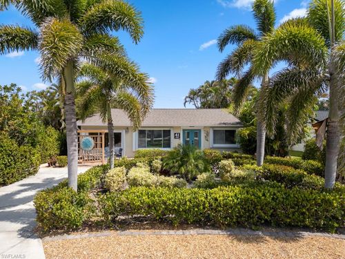 41 1st St, BONITA SPRINGS, FL, 34134-7318 | Card Image