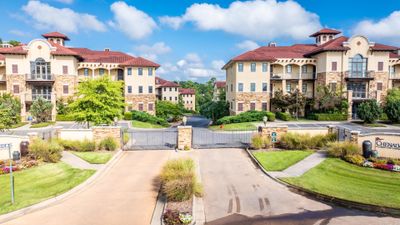 422 - 422 Chenal Woods Drive, Home with 2 bedrooms, 2 bathrooms and null parking in Little Rock AR | Image 1