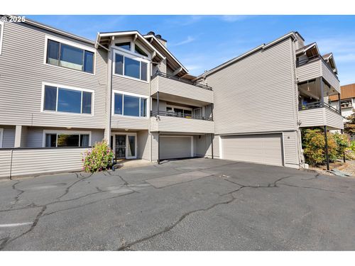 6-6902 Se Riverside Dr, Vancouver, WA, 98664-1660 | Card Image