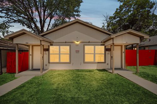 400 Lansing St, Dallas, TX, 75203-1710 | Card Image