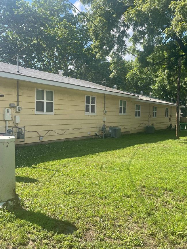 519 E Helbert St, Home with 0 bedrooms, 0 bathrooms and 4 parking in Mulvane KS | Image 7