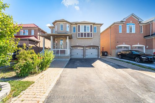 8 Goreridge Cres, Brampton, ON, L6P1P2 | Card Image