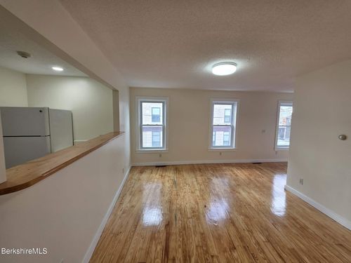 2b-19 Pleasant St, Adams, MA, 01220 | Card Image