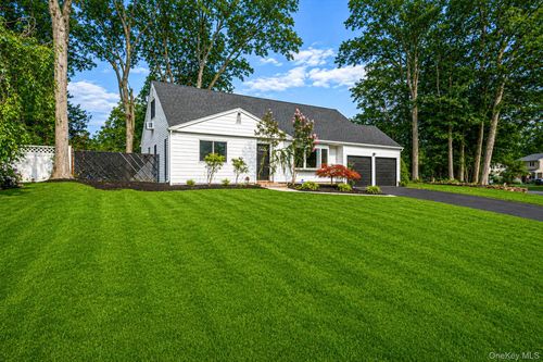23 Dellmarie Ln, Nesconset, NY, 11767-1507 | Card Image
