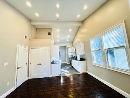 2fr-597 Chapel St, New Haven, CT, 06511-7406 | Card Image