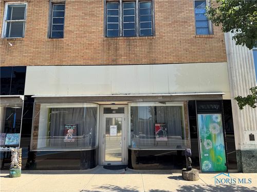 121 W Washington St, Napoleon, OH, 43545-1739 | Card Image