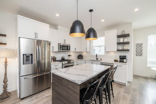 14-27640 Lantern Ave, Abbotsford, BC, V4X0C3 | Card Image