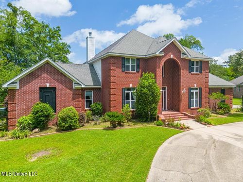 6015 Monticilla Cir, Ocean Springs, MS, 39564-2526 | Card Image