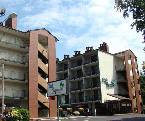 207-685 River Rd, Gatlinburg, TN, 37738-3163 | Card Image