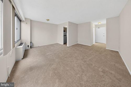 apt-1024n-5500 Friendship Blvd, CHEVY CHASE, MD, 20815-7285 | Card Image