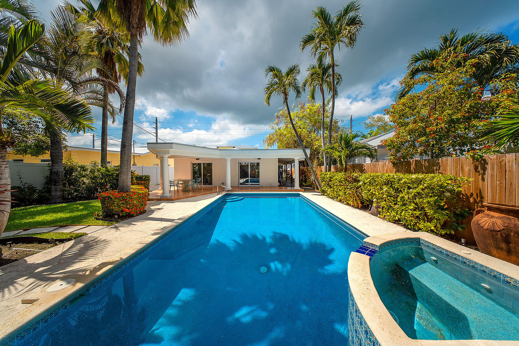 Duck Ave, Key West, FL 33040