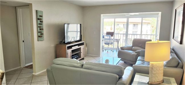 APT-302 - 1051 Foxfire Ln, Condo with 2 bedrooms, 2 bathrooms and null parking in NAPLES FL | Image 6