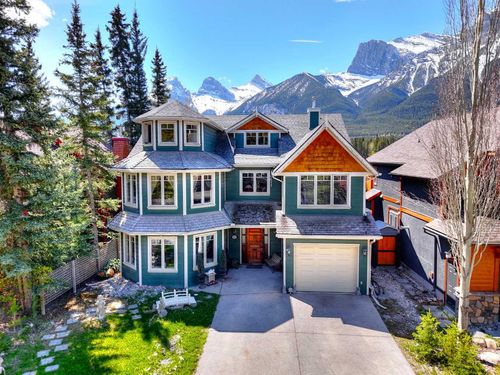 533 1 St, Canmore, AB, T1W3B8 | Card Image