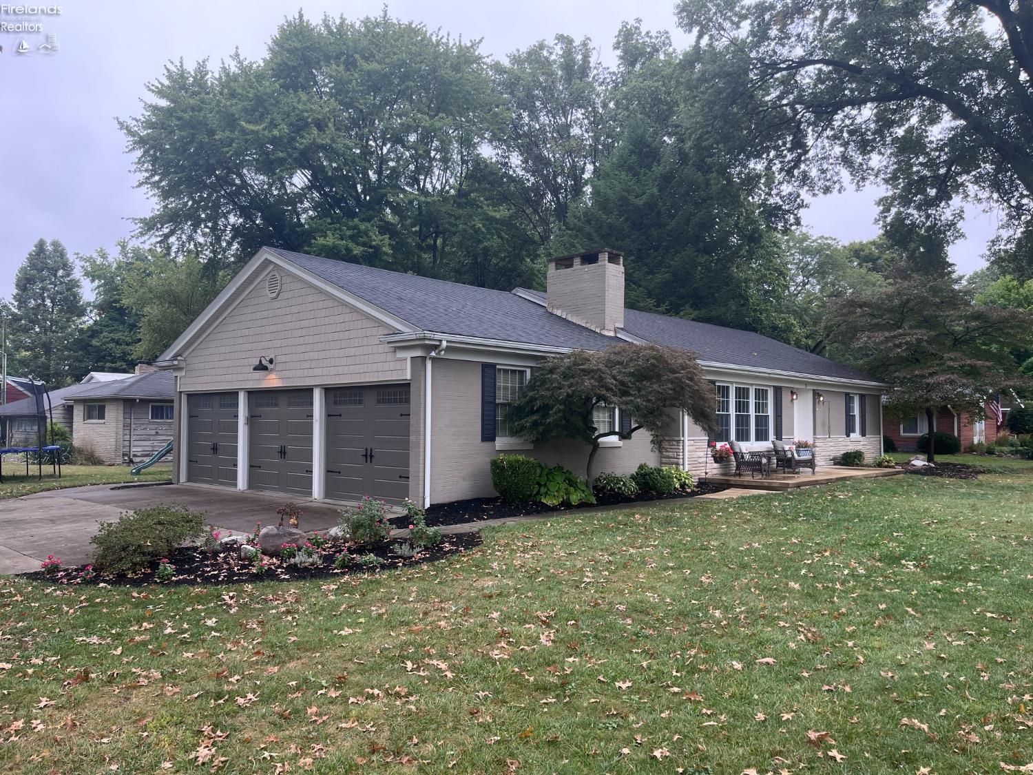 Warren Dr, Norwalk, OH 44857