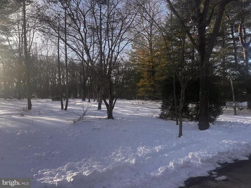 4640 Manor Ln, ELLICOTT CITY, MD, 21042-6116 | Card Image