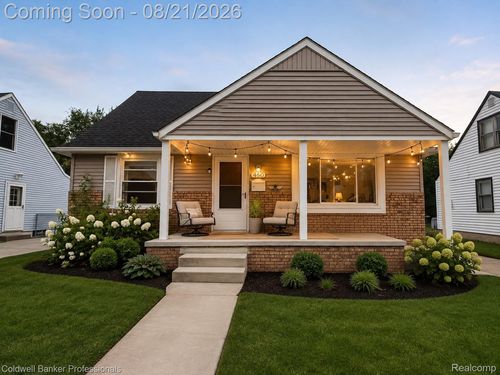 460 Donald Ave, Clawson, MI, 48017-2110 | Card Image