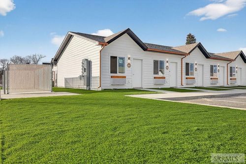 104-64 N N 3rd W, Rexburg, ID, 83440-1402 | Card Image