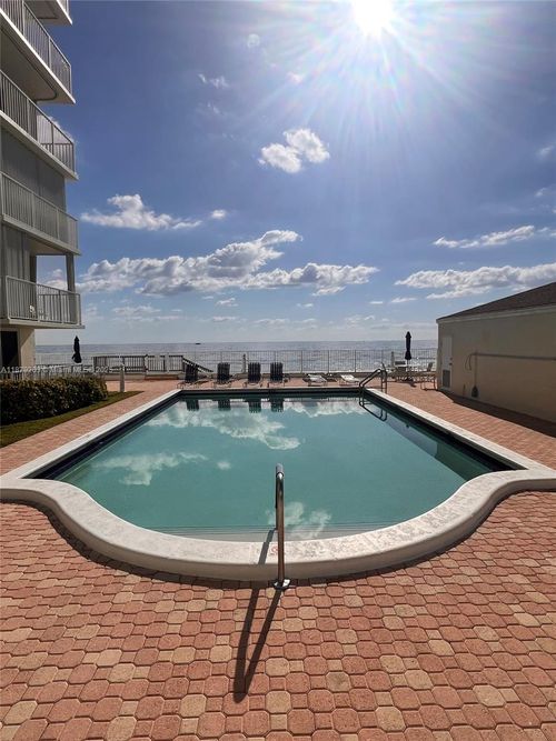apt-111-3540 S Ocean Blvd, Palm Beach, FL, 33480-5707 | Card Image