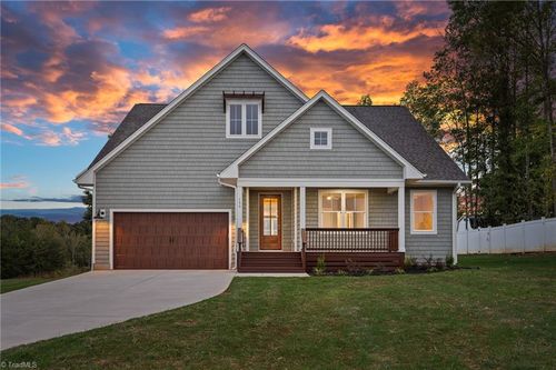 155 Rimrock Rd, Harmony, NC, 28634-9019 | Card Image