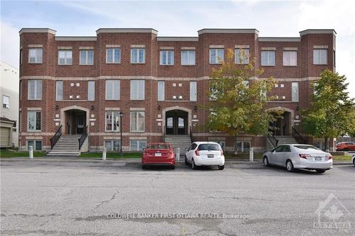 62-130 Berrigan Dr, Ottawa, ON, K2J0J3 | Card Image