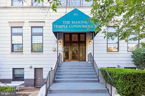 302-523 8th St Ne, WASHINGTON, DC, 20002-5268 | Card Image