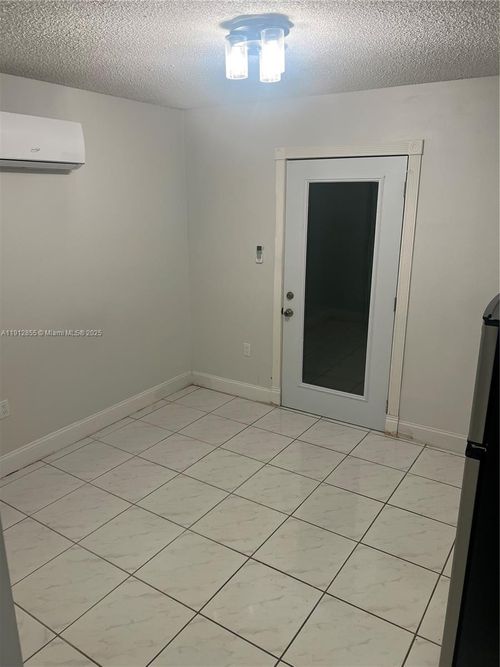 0-14364 Sw 159th Ter, Miami, FL, 33177-6867 | Card Image