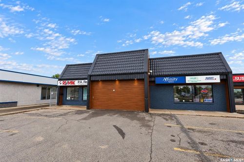 2730 2nd Avenue W, Prince Albert, SK, S6V5E6 | Card Image