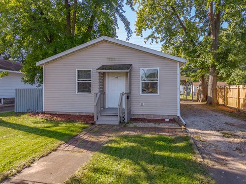 322 E Timber St, Pontiac, IL, 61764-2129 | Card Image