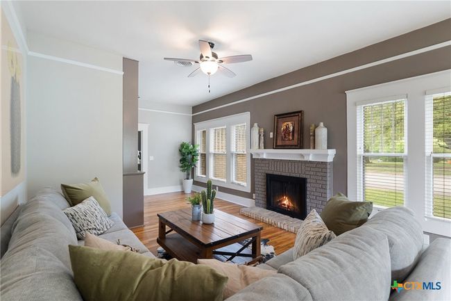 208 5 Th St, House other with 4 bedrooms, 3 bathrooms and null parking in Lampasas TX | Image 20