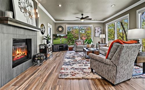 1 Hedges Cir, Bella Vista, AR, 72715-6523 | Card Image