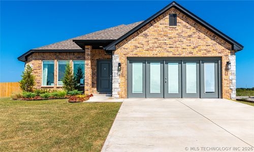 15203 E 40th Pl S, Tulsa, OK, 74134-4911 | Card Image