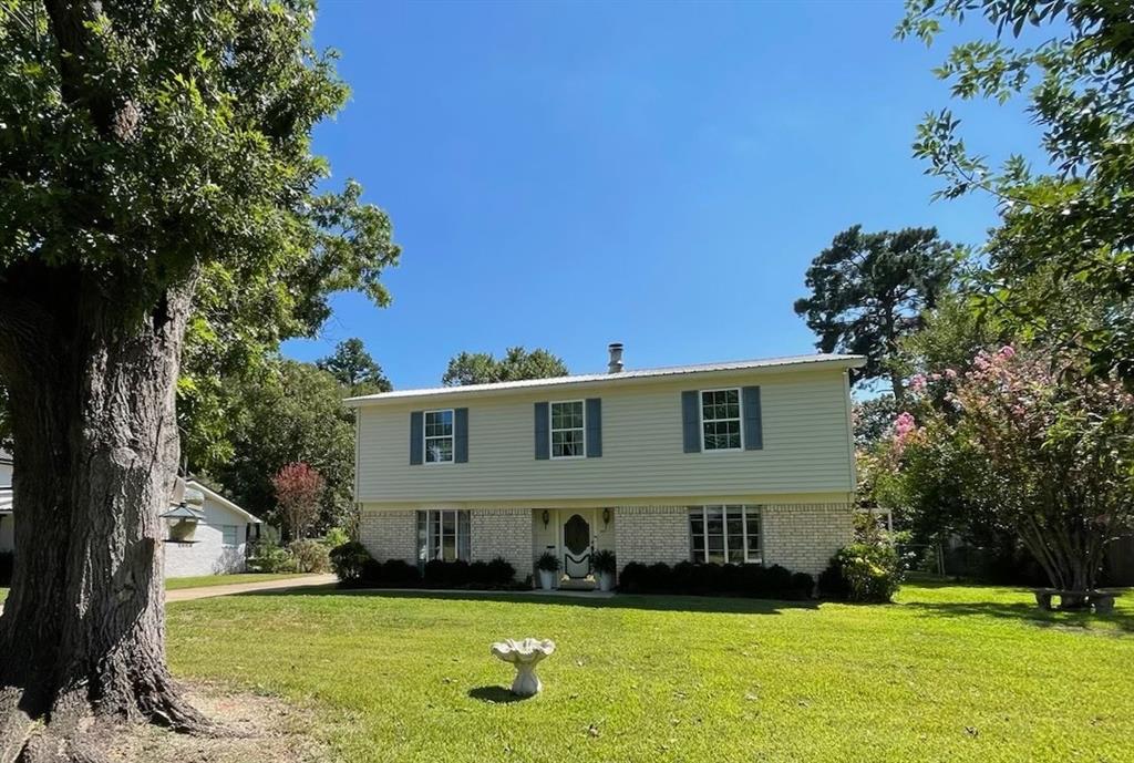 Tomlin St, Whitehouse, TX 75791