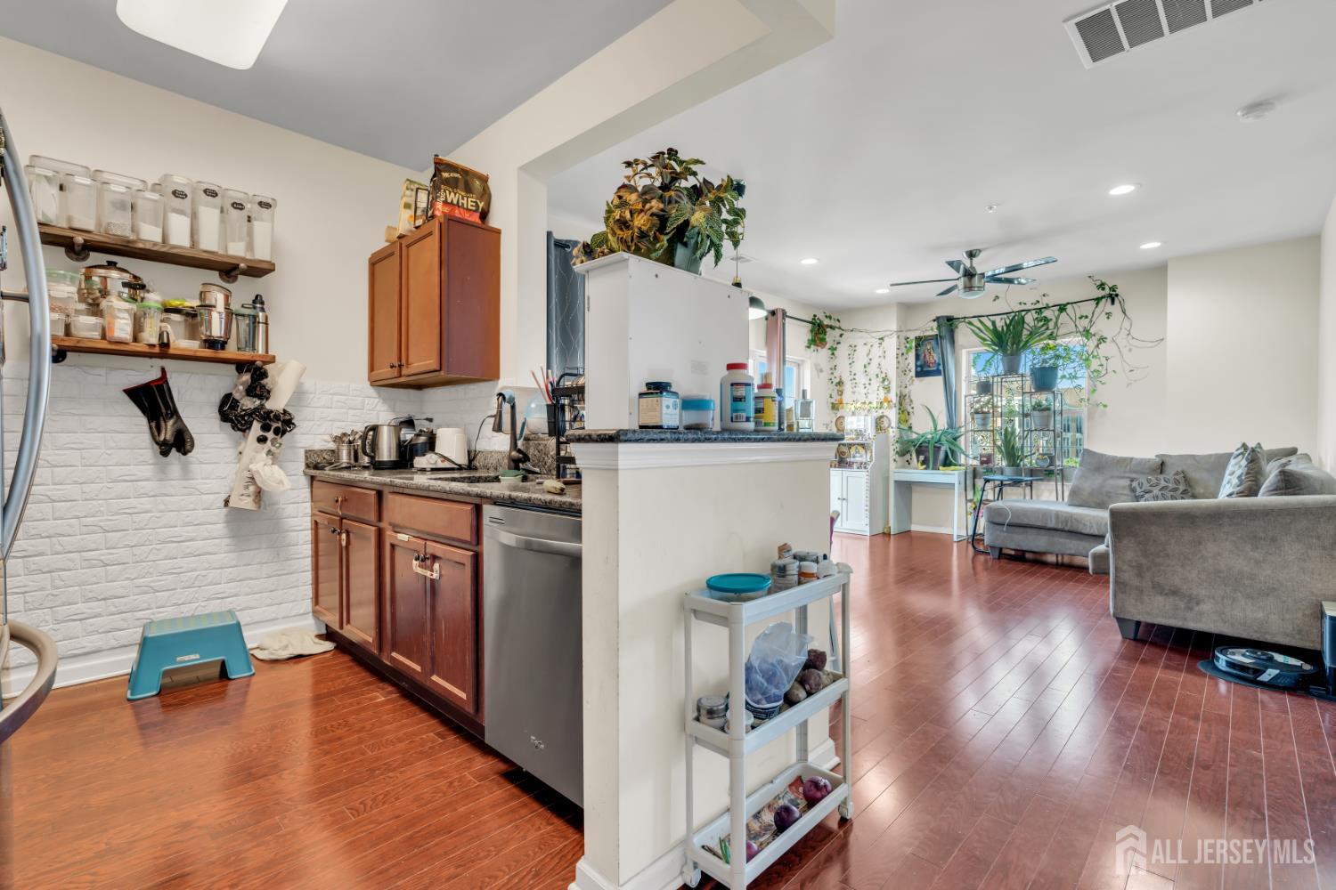 Residential Lease in South Plainfield 5