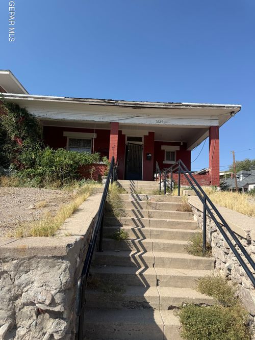 1824 E Cliff Drive, El Paso, TX, 79902 | Card Image